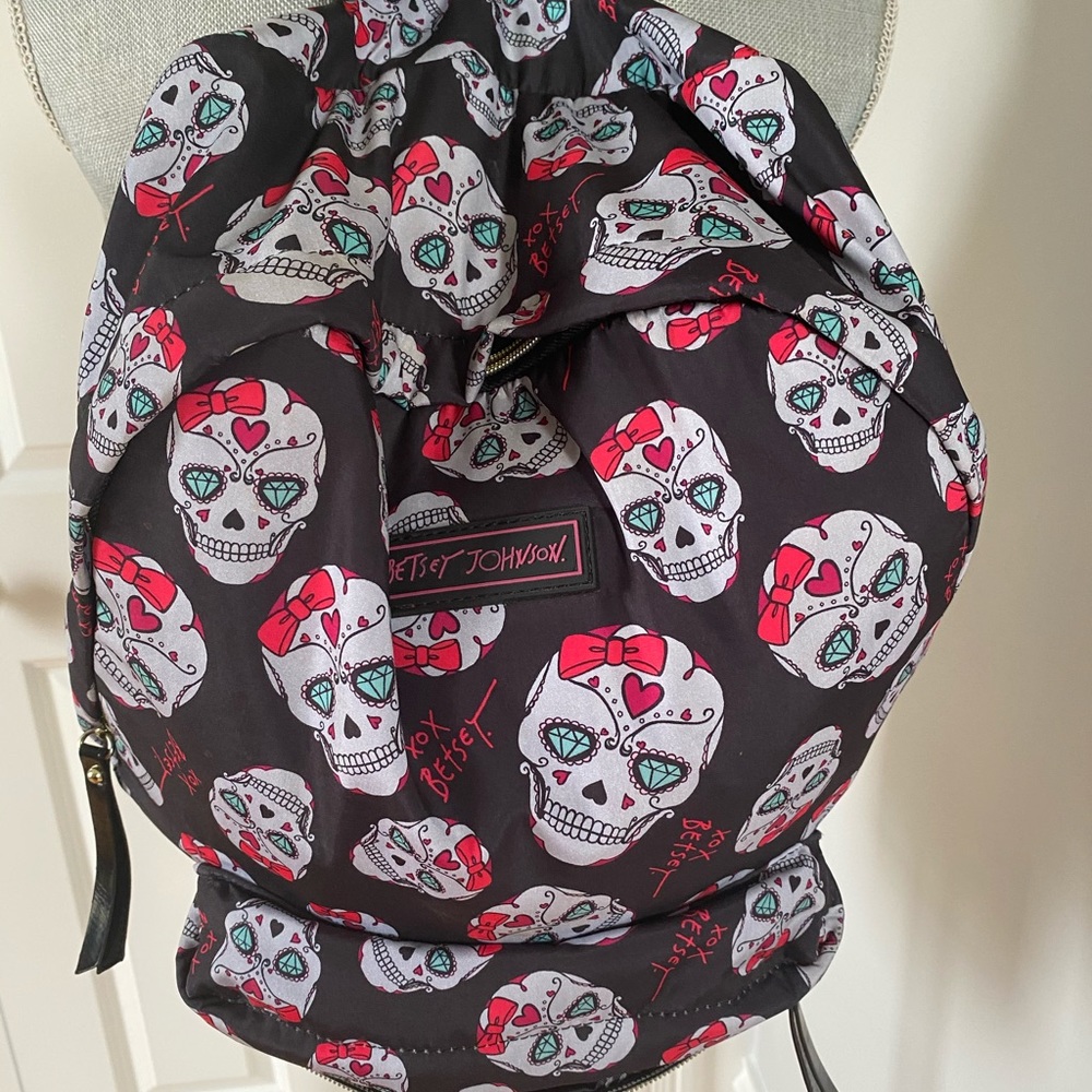 BNWOT Betsy Johnson backpack